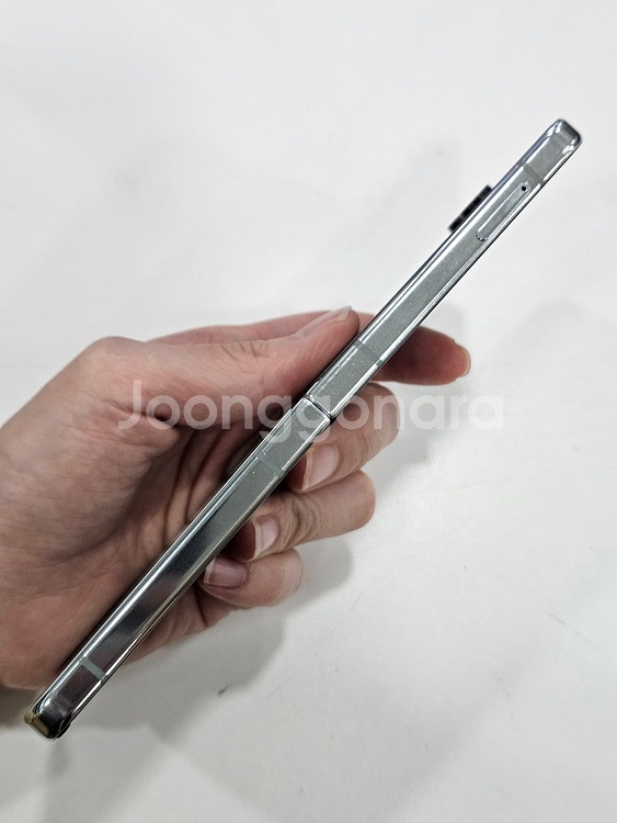 갤럭시Z플립5 민트 256GB 가성비폰 12만원--1