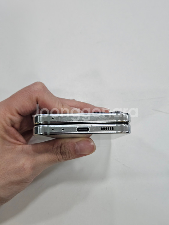 갤럭시Z플립5 민트 256GB 가성비폰 12만원--3
