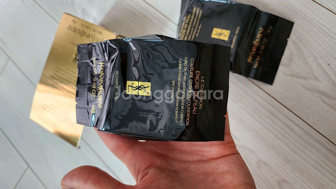 입생로랑 엉크르드뽀 쿠션 20호 리필 새것--2