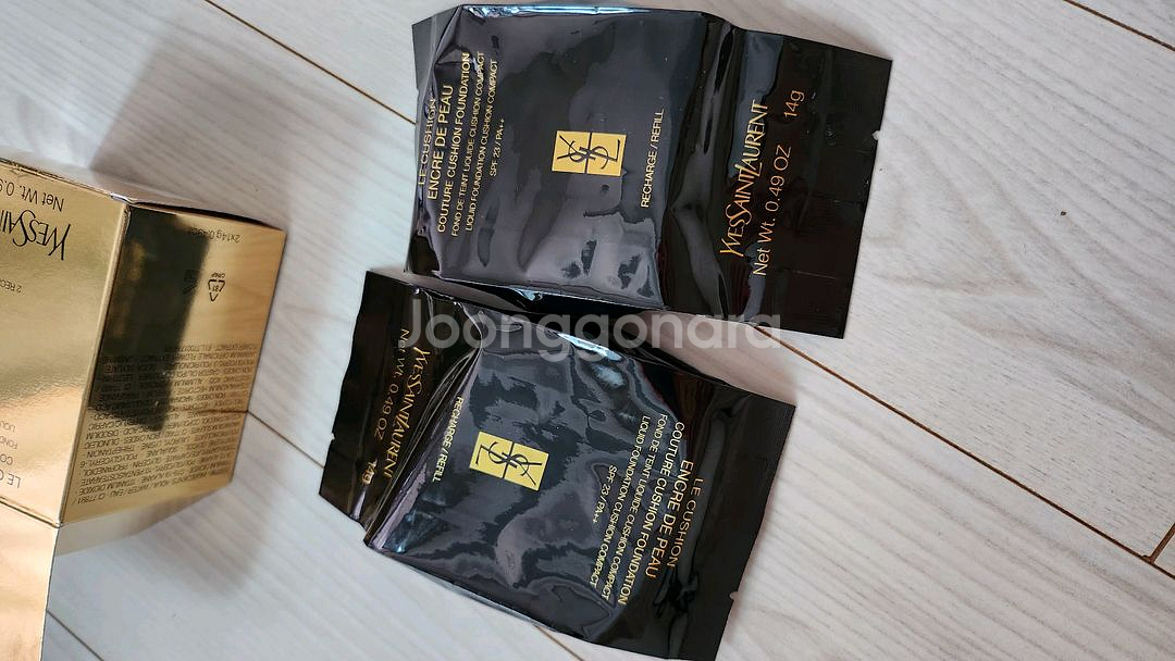 입생로랑 엉크르드뽀 쿠션 20호 리필 새것--0