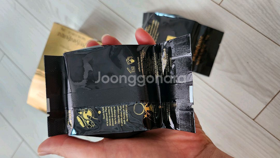 입생로랑 엉크르드뽀 쿠션 20호 리필 새것--3