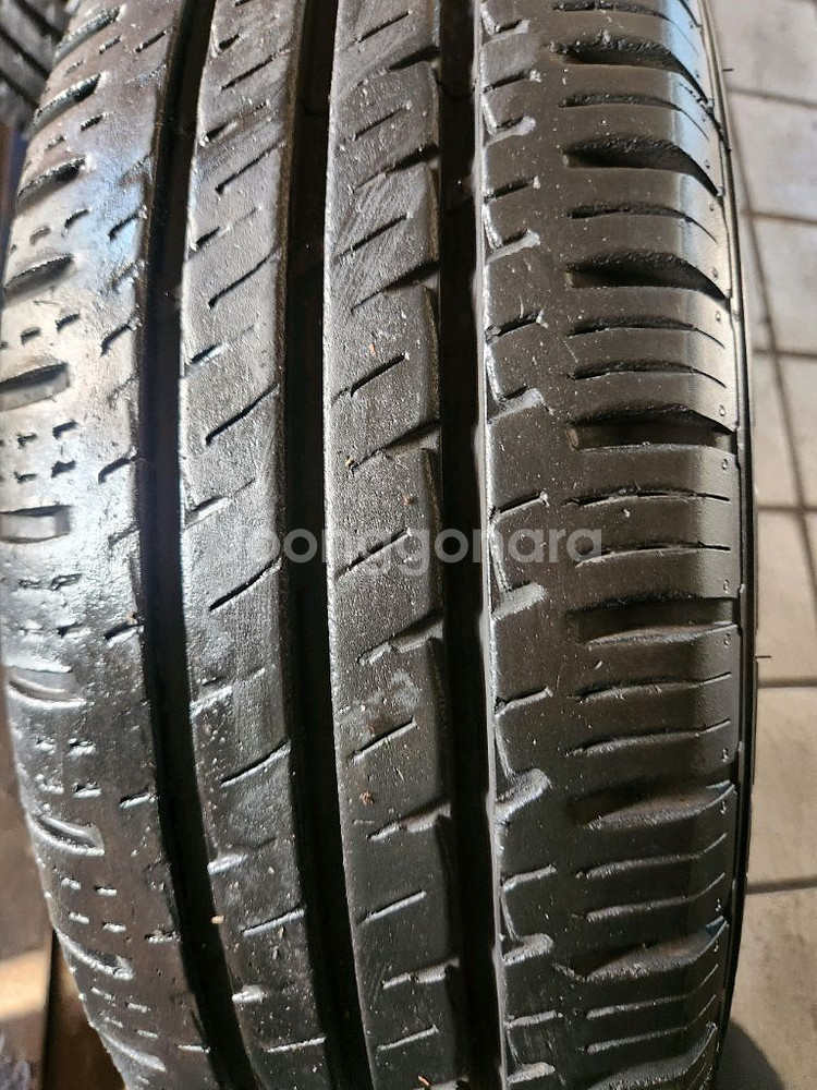 포터2. 앞타이어 205. 70 15. C셋트 판매--3