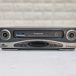 삼성 VTR 플레이어 입니다