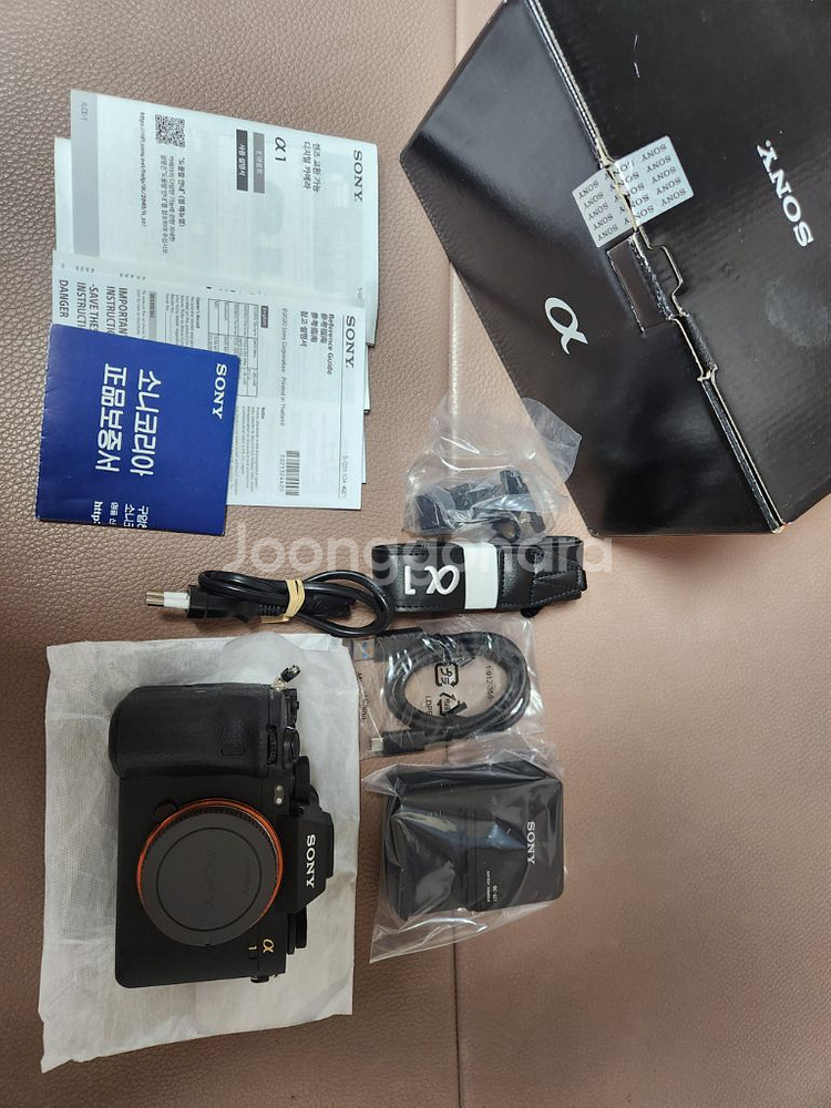 보증기간 많이 남은 소니 a1 판매합니다--0