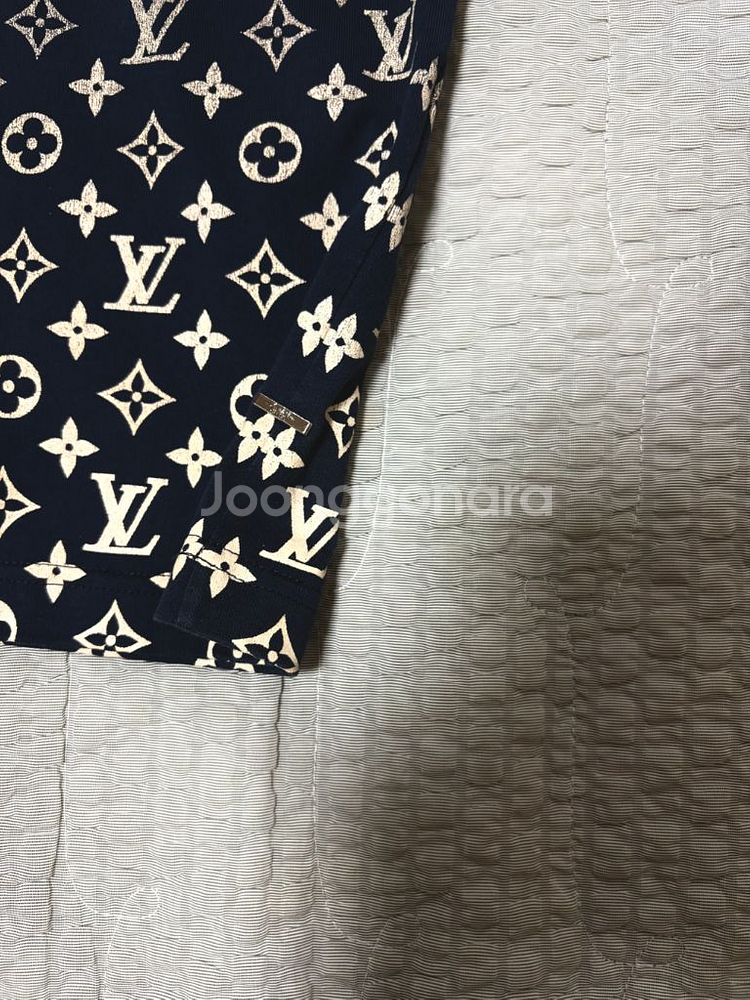 루이비통 그라디언트 반팔--2