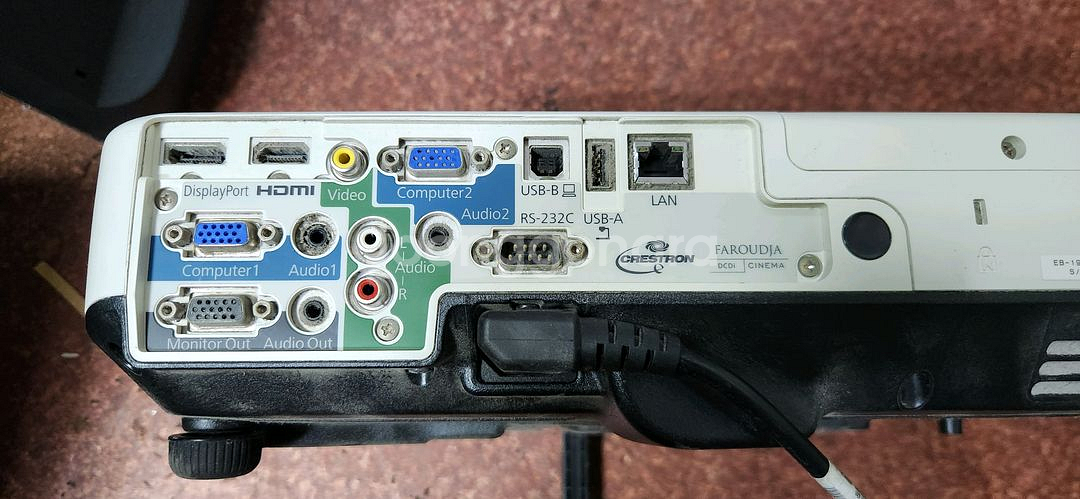 엡손 EB-1960 XGA 5000안시 빔프로젝터--2