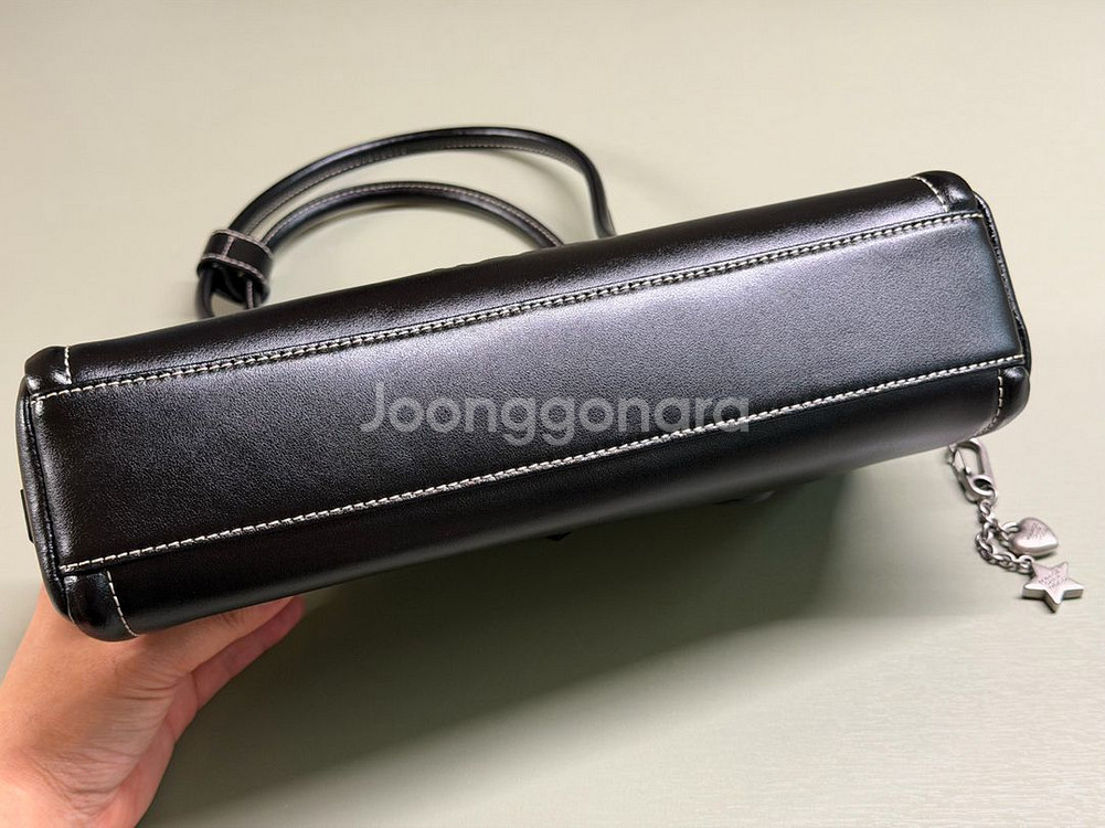 마지셔우드 바게트백+마지셔우드 참 장식--2