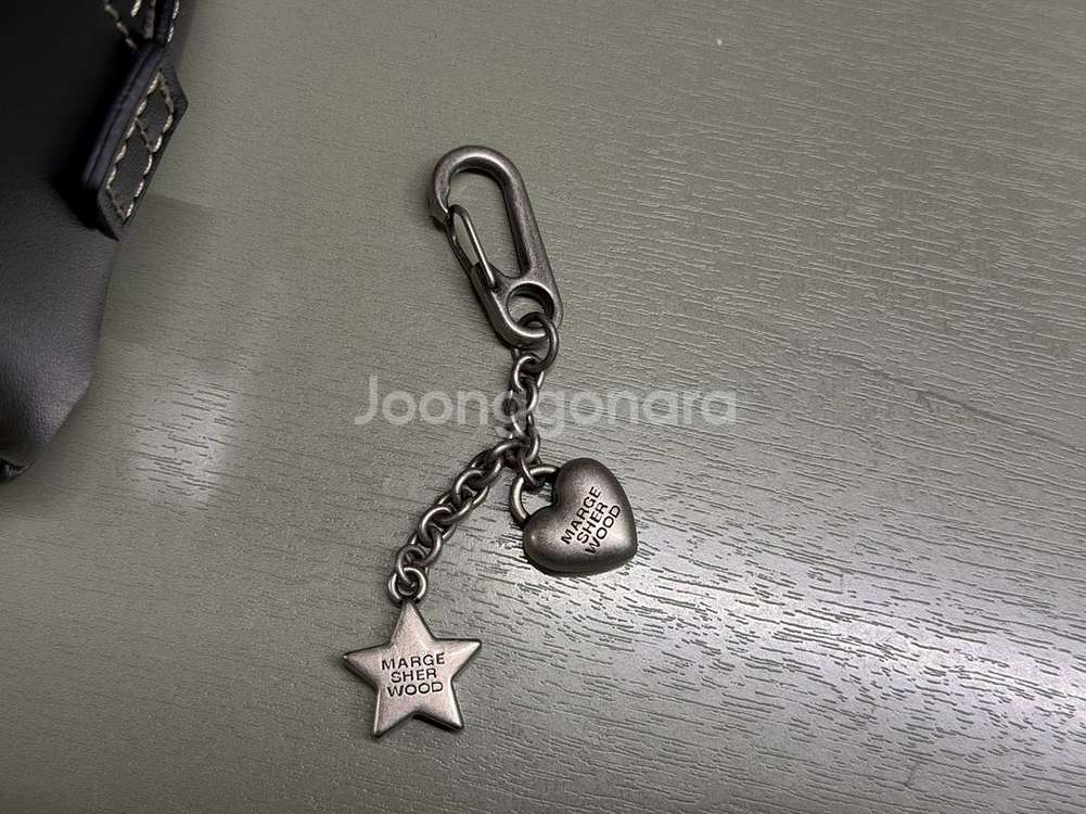 마지셔우드 바게트백+마지셔우드 참 장식--5