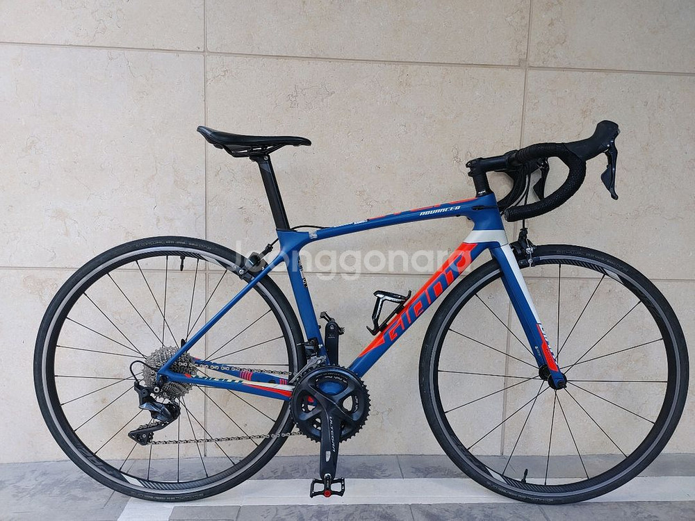 상태 좋은 18년 자이언트 TCR 어드밴스1 kom 풀 울테그라 카본 로드자전거 s사이즈--0