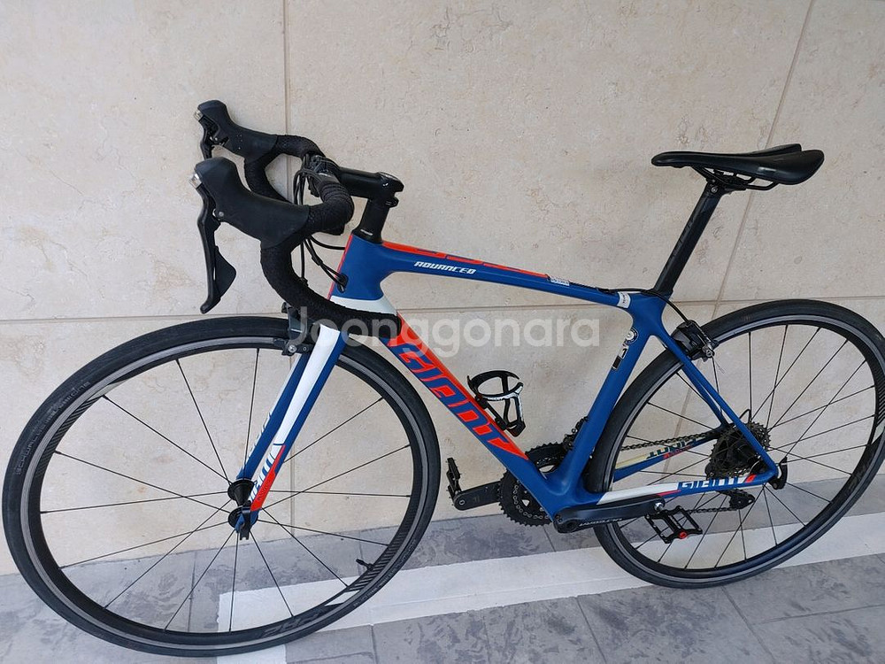 상태 좋은 18년 자이언트 TCR 어드밴스1 kom 풀 울테그라 카본 로드자전거 s사이즈--9