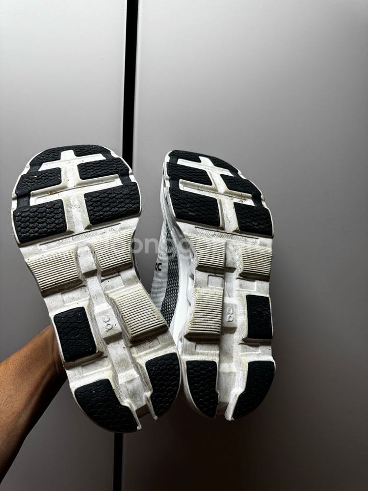 온 러닝 클라우드 몬스터 2 270mm--3