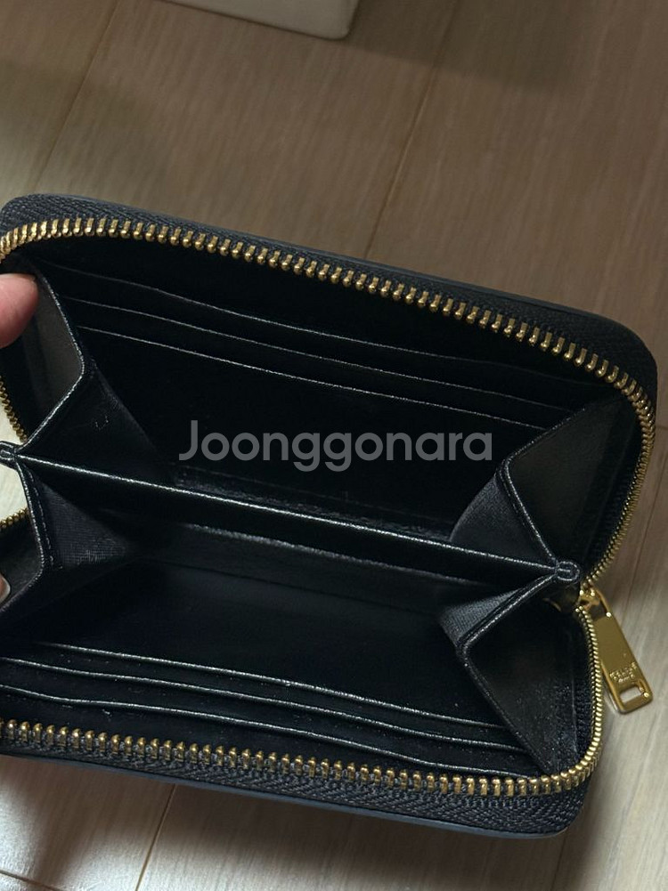 셀린느 트리오페 지퍼 반지갑--2