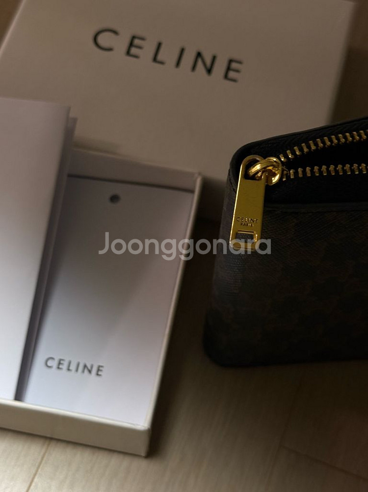 셀린느 트리오페 지퍼 반지갑--6