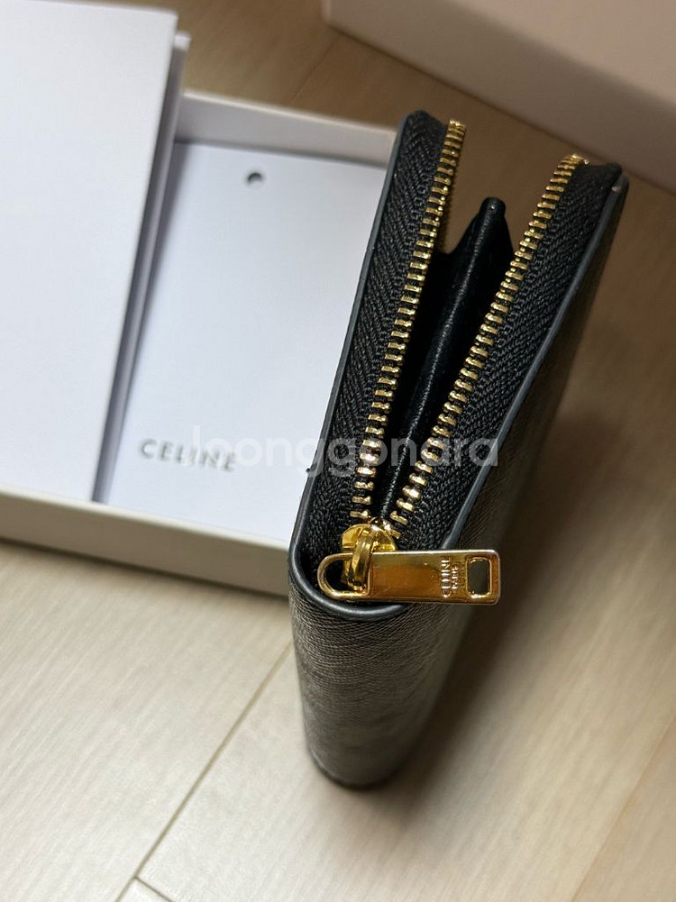 셀린느 트리오페 지퍼 반지갑--5