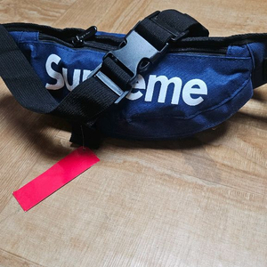 슈프림힙쌕 새상품