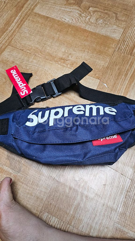 슈프림힙쌕 새상품--1