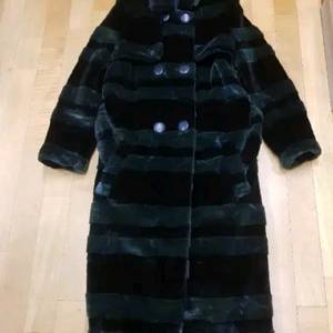 Kristina Ti 에코퍼 코트