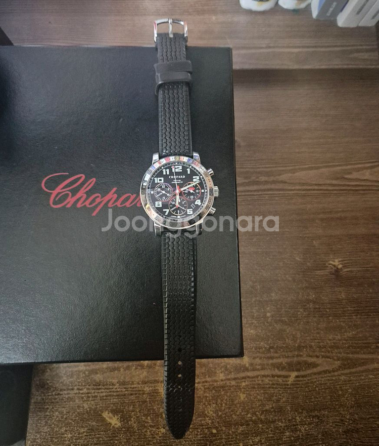 쇼파드 밀레밀리아 40mm 시계--1