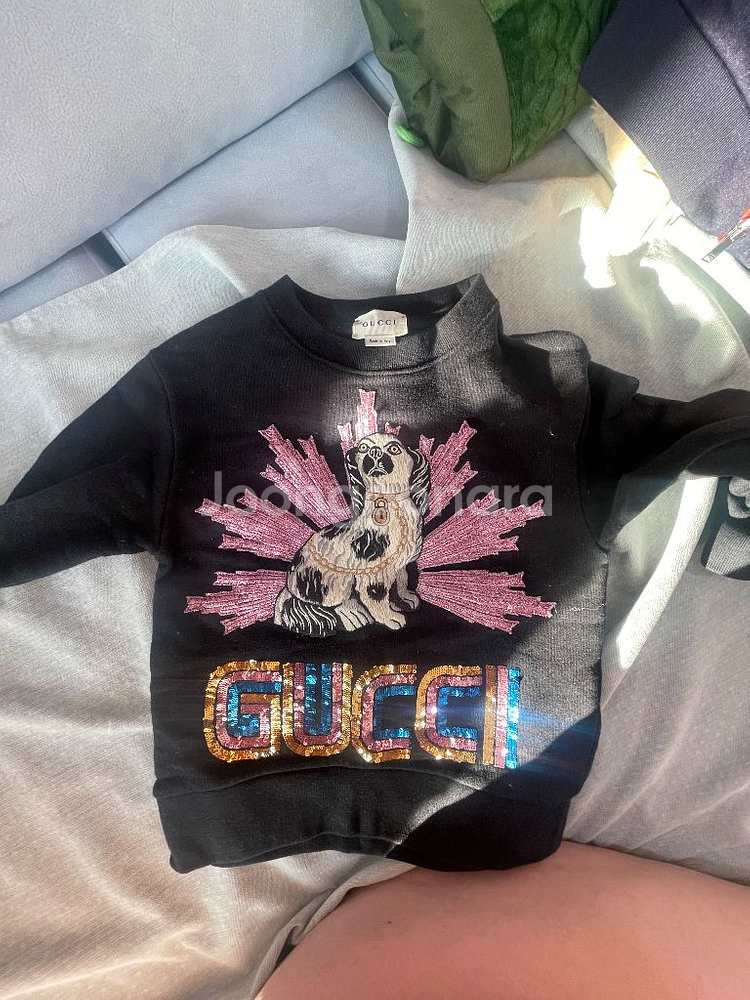 구찌 키즈 스팽글 맨투맨--1