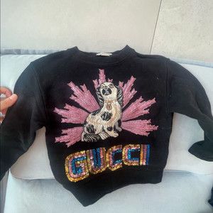 구찌 키즈 스팽글 맨투맨