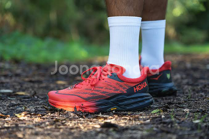 호카 스피드고트 gtrx 고어텍스 레드--3