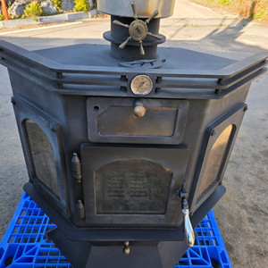 명품. 벽난로. 화목난로 이미지