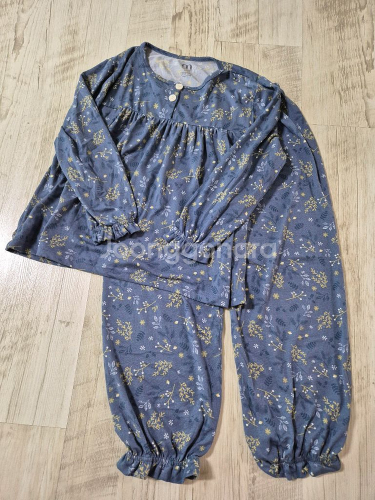 여아 긴팔잠옷 75사이즈(10T) 4벌--0