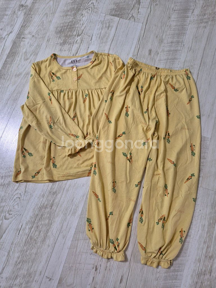 여아 긴팔잠옷 75사이즈(10T) 4벌--1