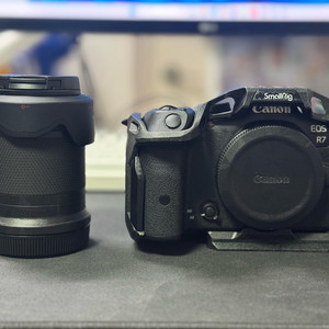 캐논 EOS R7 + RF-S 18-150 + 스몰리그