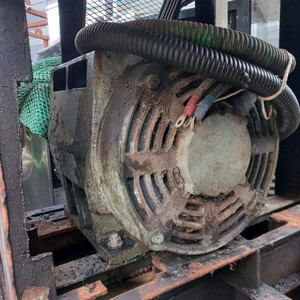 현대 200마력 모터 판매합니다.