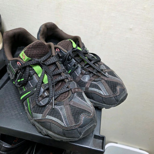 아식스 앤더슨벨 젤 소노마 282.5