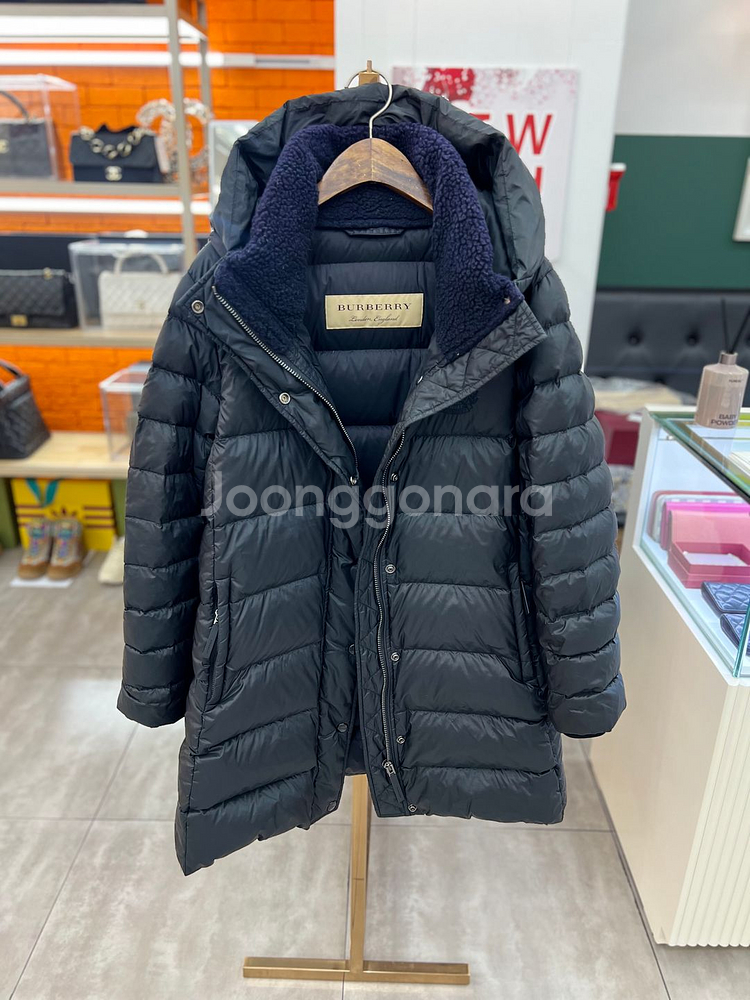 [중고명품 럭스올 울산점] 버버리 킹턴 다운 후드 패딩--2