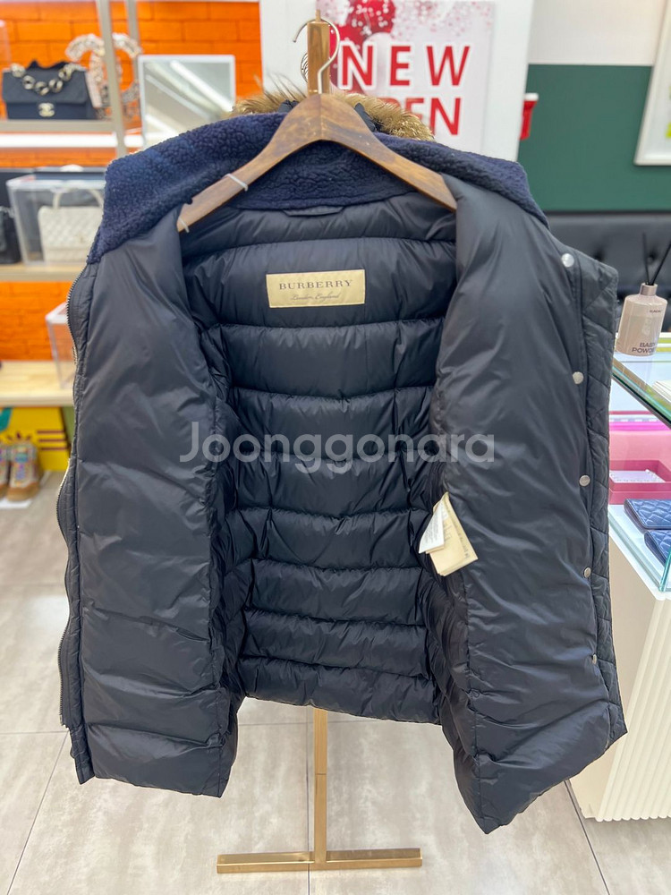 [중고명품 럭스올 울산점] 버버리 킹턴 다운 후드 패딩--4