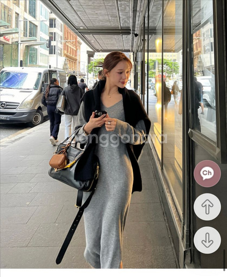 마리마켓 홀가먼트 롱 원피스 브이넥 니트원피스 울원피스--1