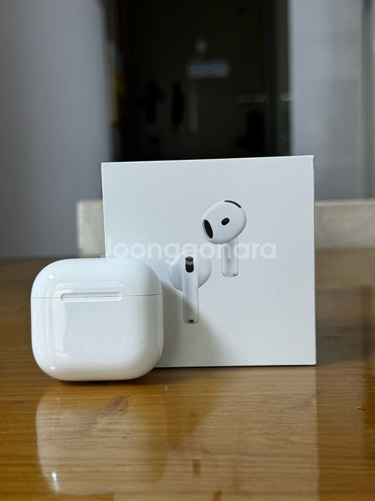 에어팟4 노이즈캔슬링 판매합니다--0