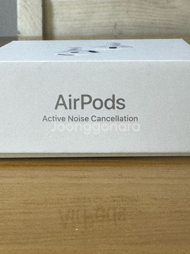 에어팟4 노이즈캔슬링 판매합니다--3