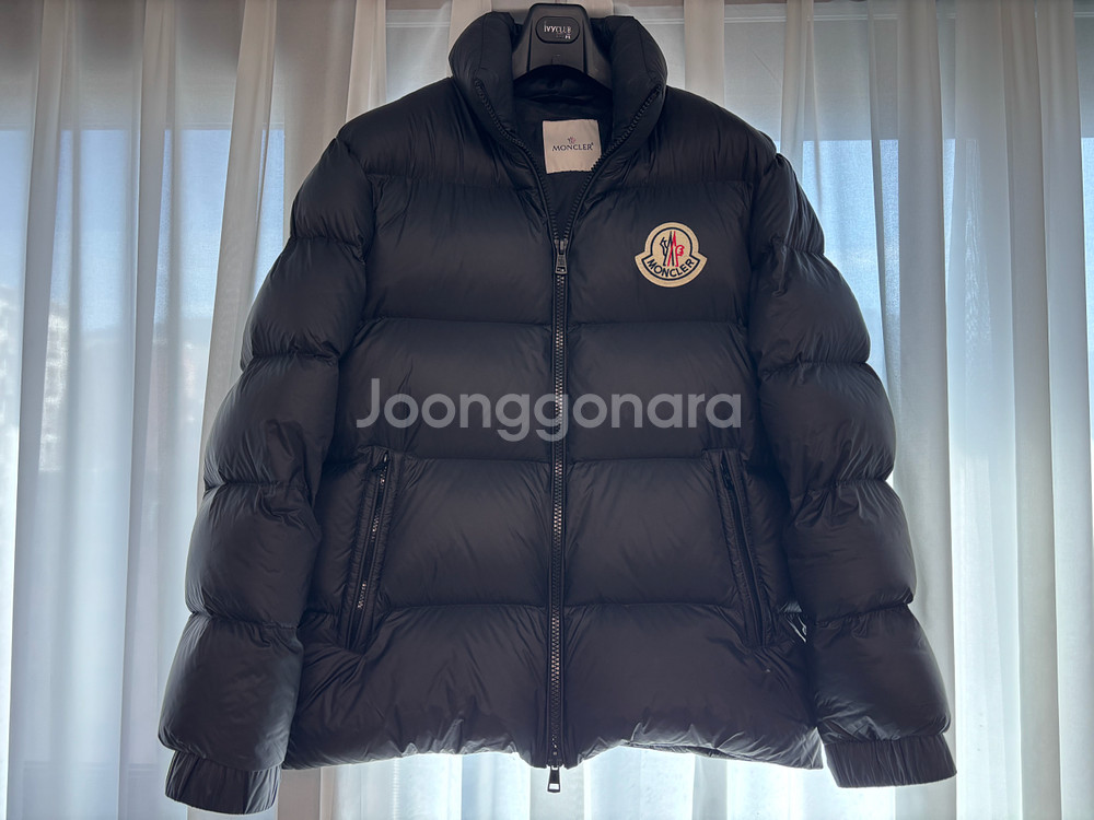몽클레어 숏패딩 XL (105)--0