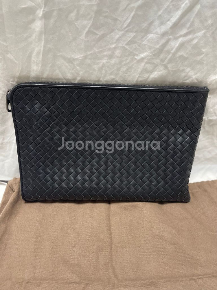 [감정서] 보테가베네타 인트레치아토 라지 클러치백--0