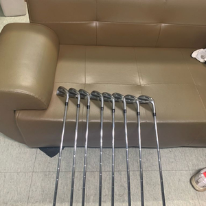 타이틀 T100 아이언세트 8아이언