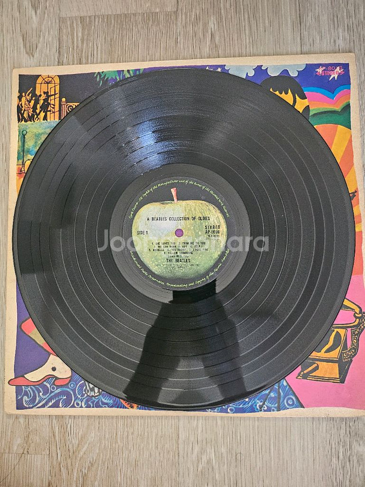 The Beatles의 베스트 앨범 LP--2