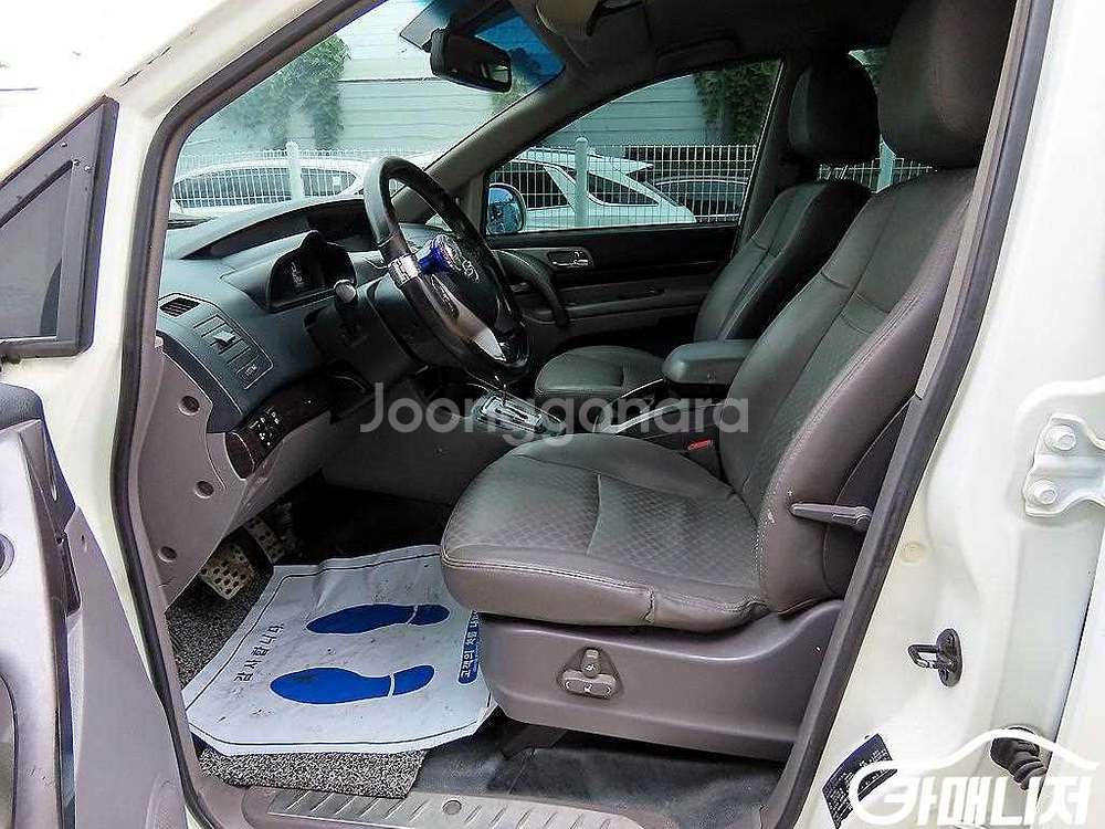 [KG모빌리티(쌍용) ]코란도투리스모 4WD TX 9인--4