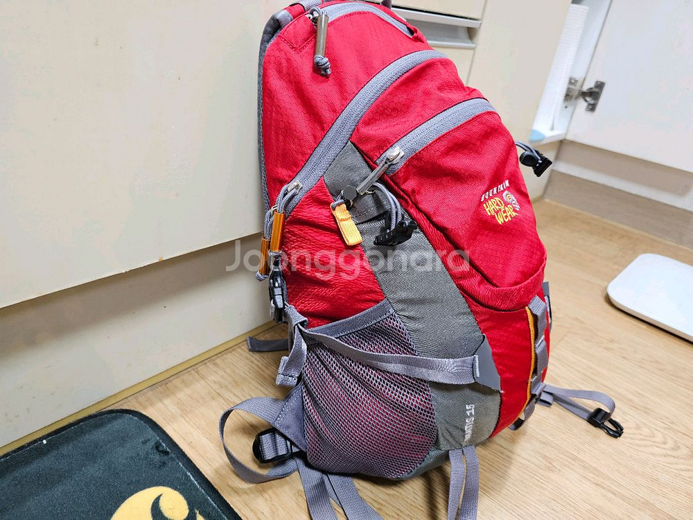 마운틴하드웨어 15리터 배낭--1