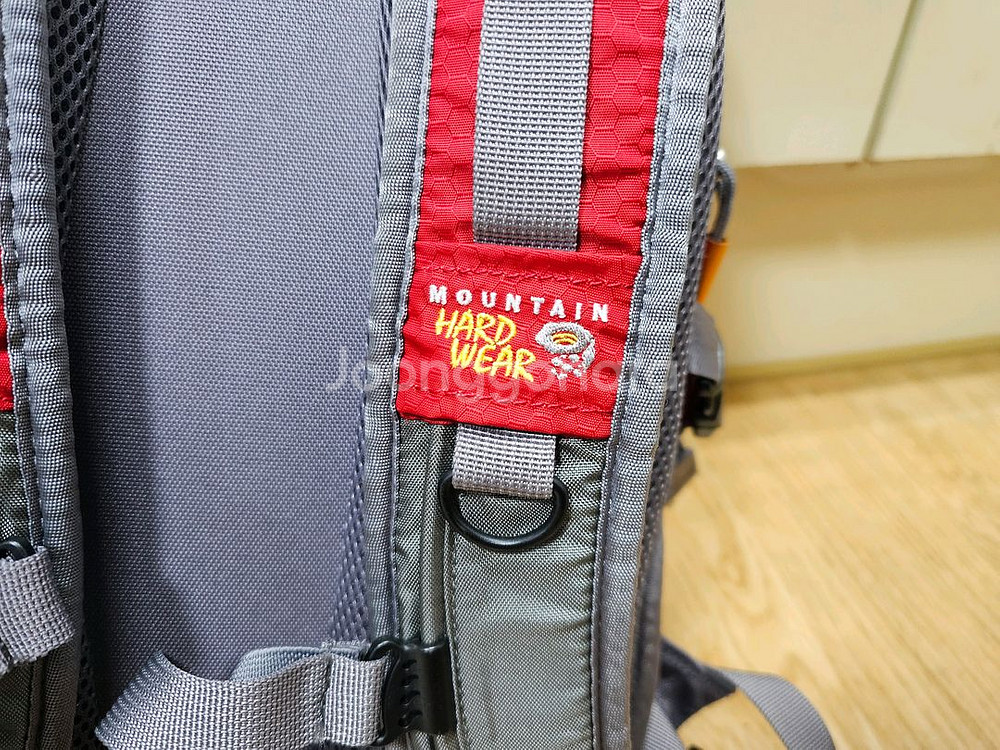 마운틴하드웨어 15리터 배낭--4