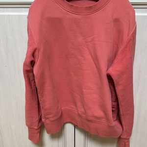 코스모폴리탄줄라이 예지스 맨투맨