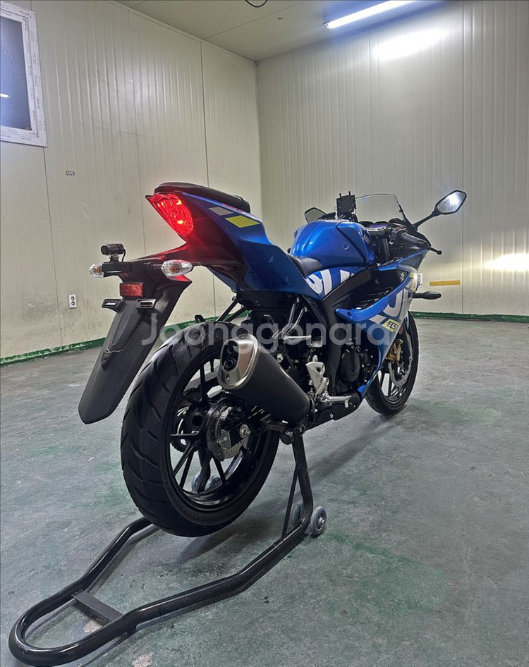 스즈키 GSXR125/2023년식/3천KM/오토바이--5