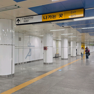 한국시리즈 2차전 블루, 테이블석 구합니다