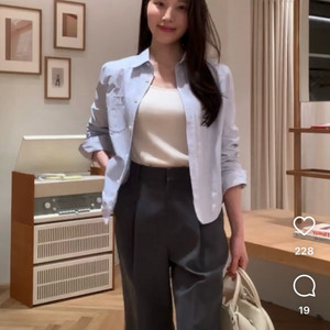 시에 sie 클래식 루이 포켓 셔츠