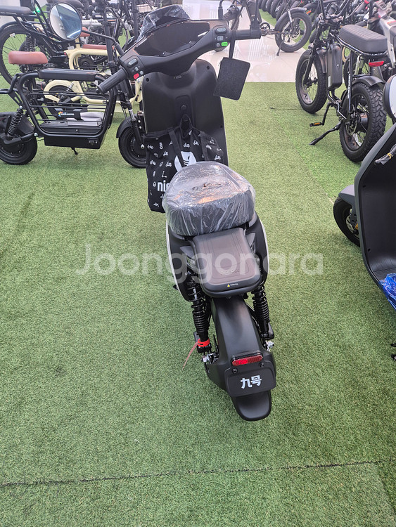 세그웨이 나인봇 F90M 전동스쿠터 전기스쿠터 팝니다.--1