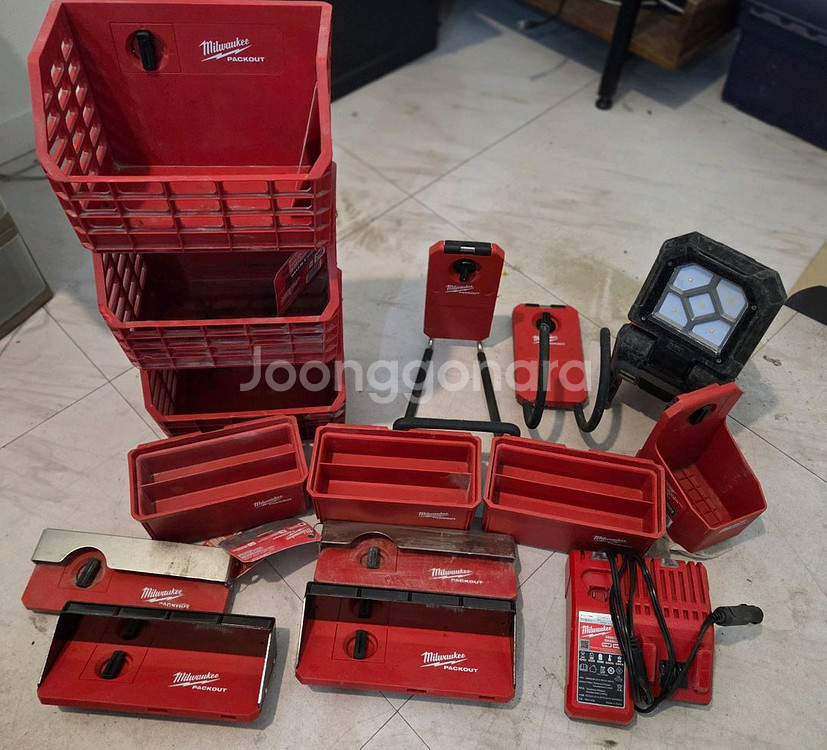 밀워키 충전기, 랜턴, 팩아웃 벽걸이 모듈, 거치대--0