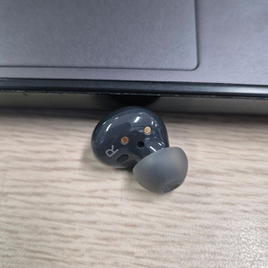 갤럭시 버즈2 그라파이트 오른쪽 유닛